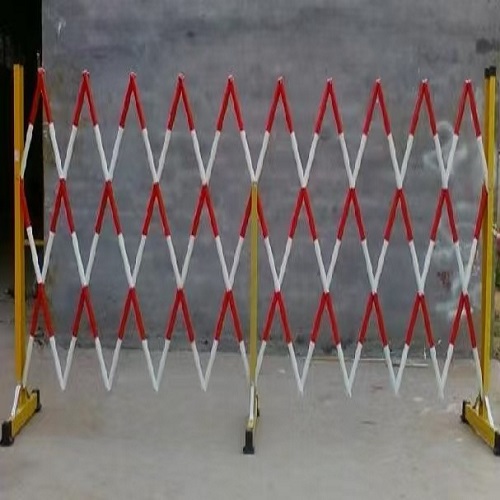 Fiberglass telescopic fence